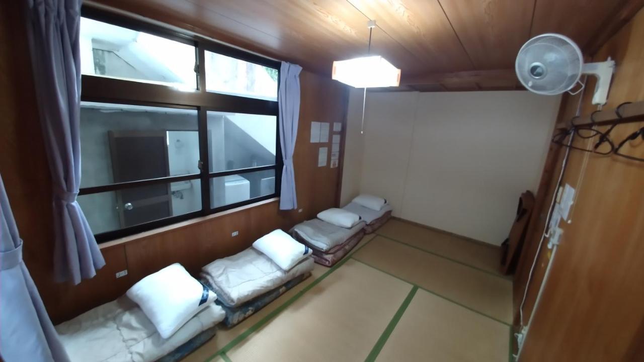 Kerama Backpackers Hotel Tokashiki Exterior photo